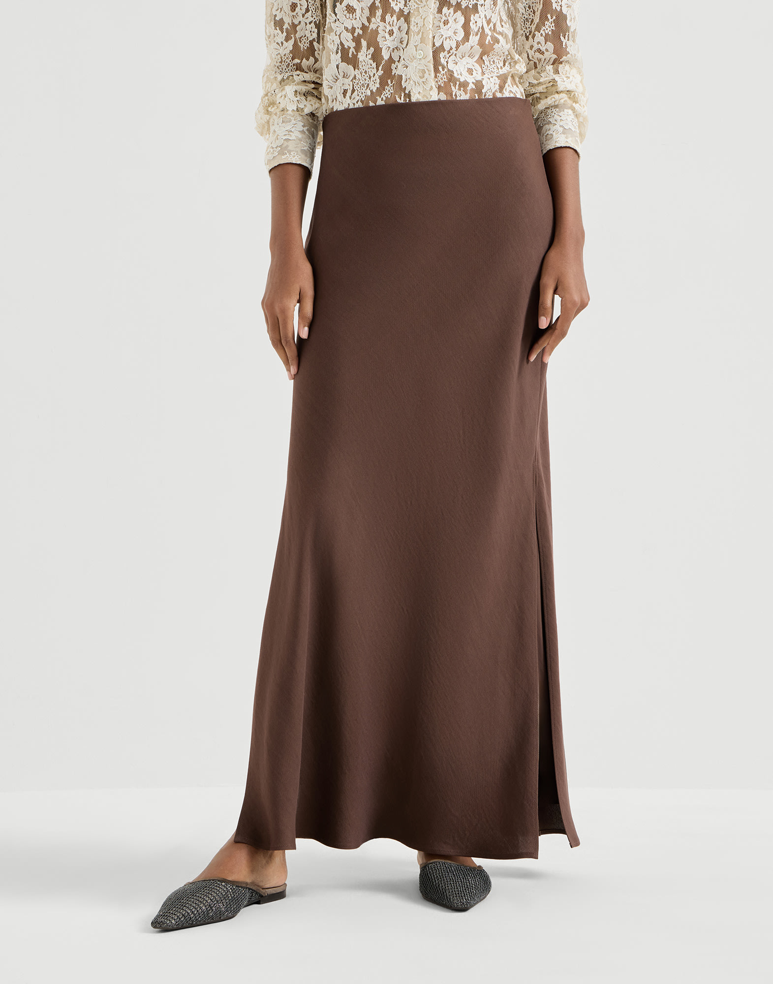 viscose and linen twill fluid bias-cut skirt