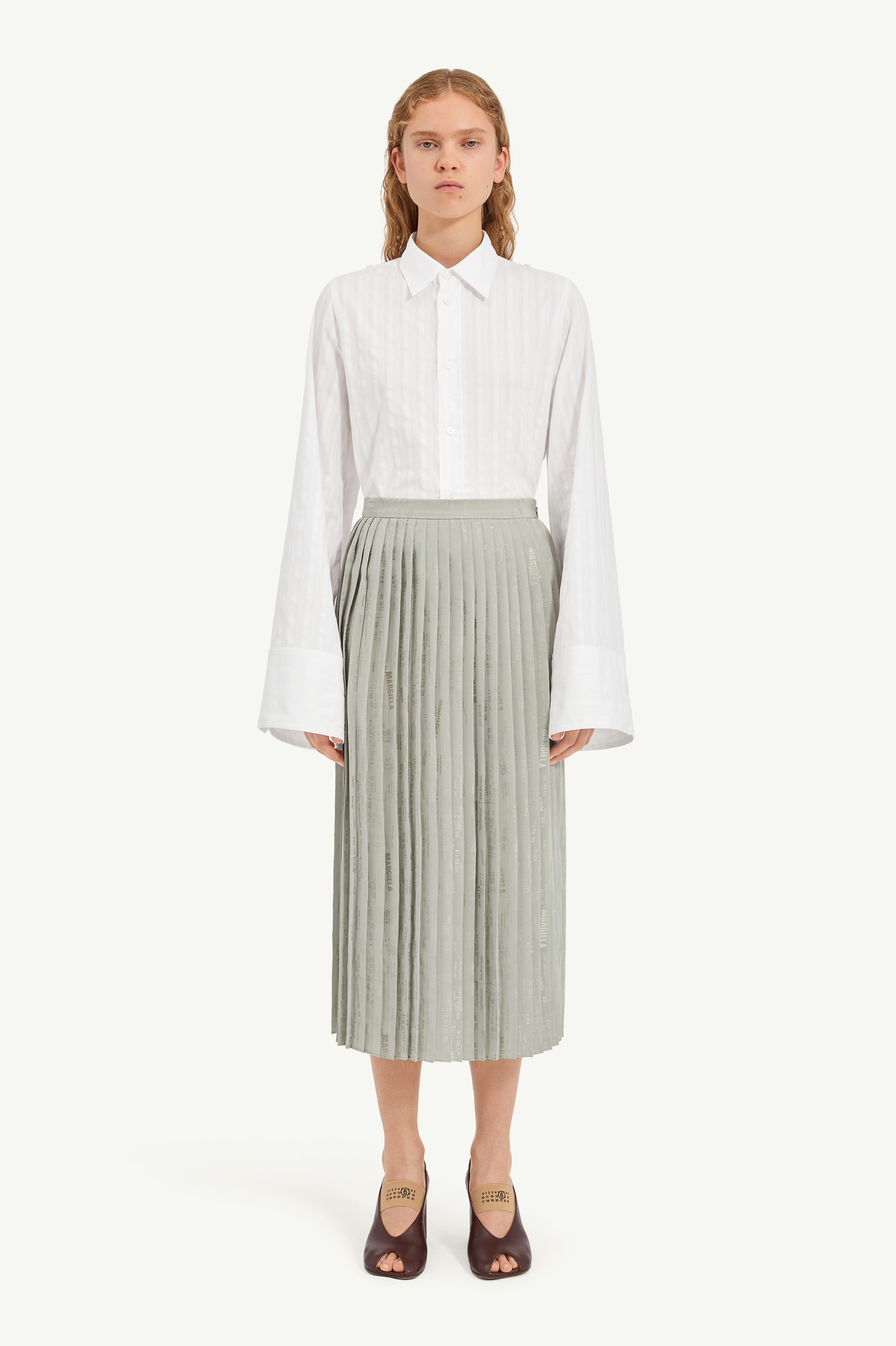 pleated midi skirt