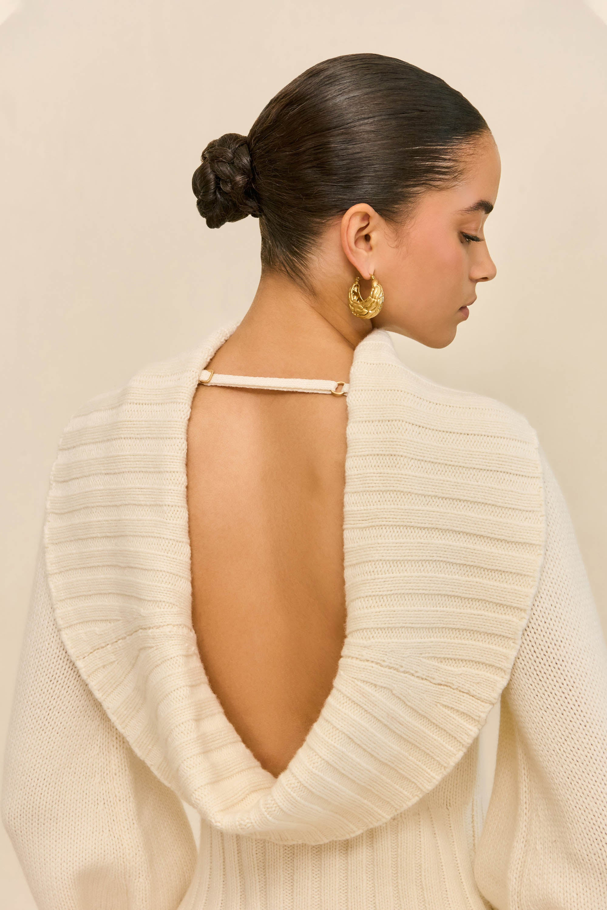 milika sweater